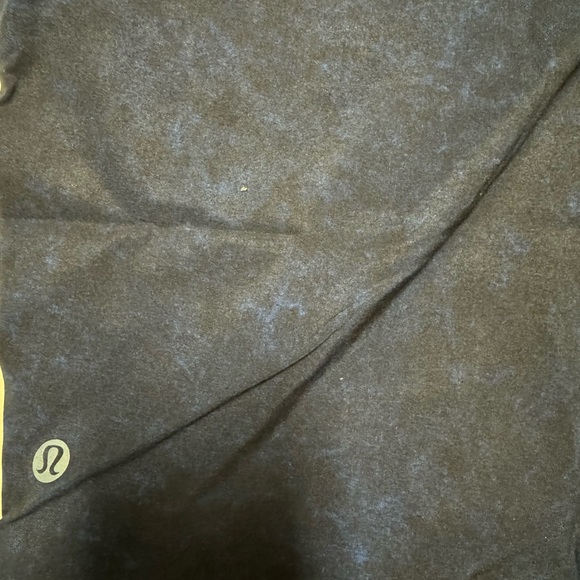 Lululemon Mens Blue Patterned Linerless Shorts Size S -NWT - Picture 4 of 5